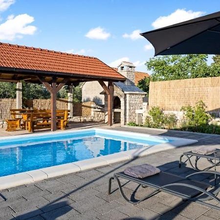 Olive Tree House With Jacuzzi, Wifi And 40M2 Pool Villa Siritovci Kültér fotó